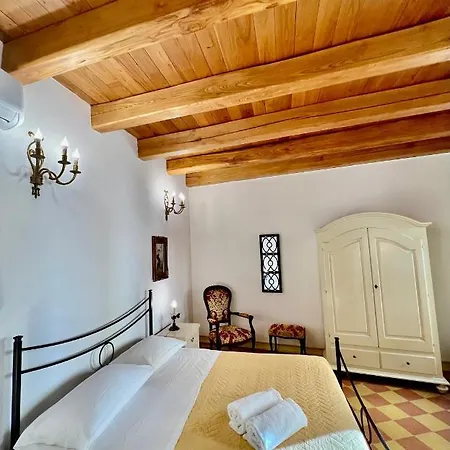 Atenea Luxury - Atenea Collection