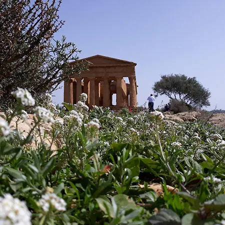 Atenea Luxury - Atenea Collection 4*